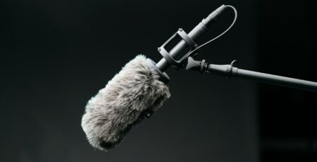 Reklamları Kim Seslendiriyor